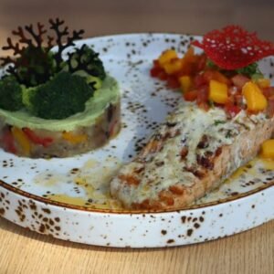 Salmon with High Protein Salad (gluten-free and lactose-free)