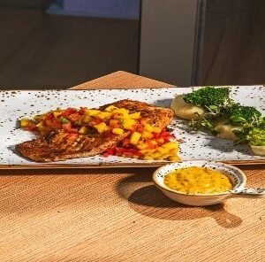 Grilled Salmon in Mango Salsa